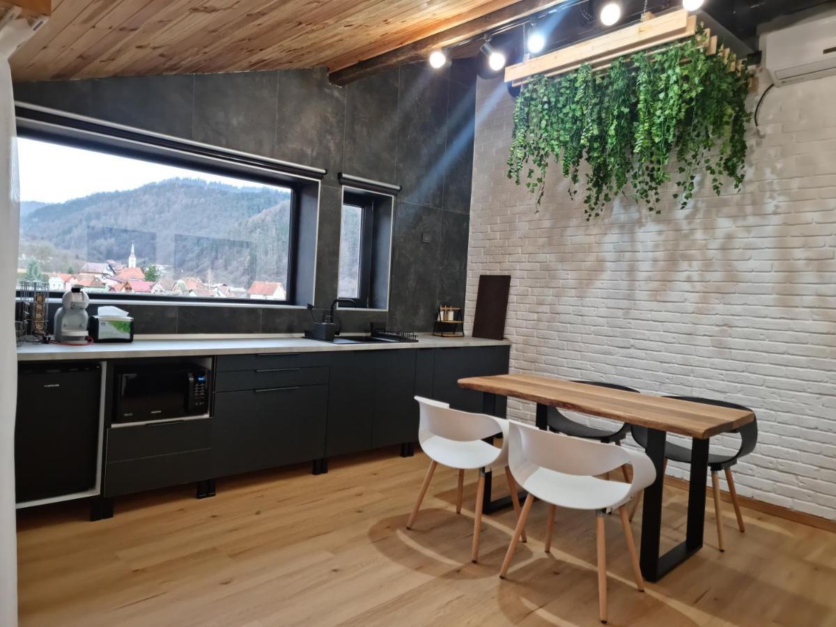 Casa Chiper - Attic Apartment With View Brasov Luaran gambar