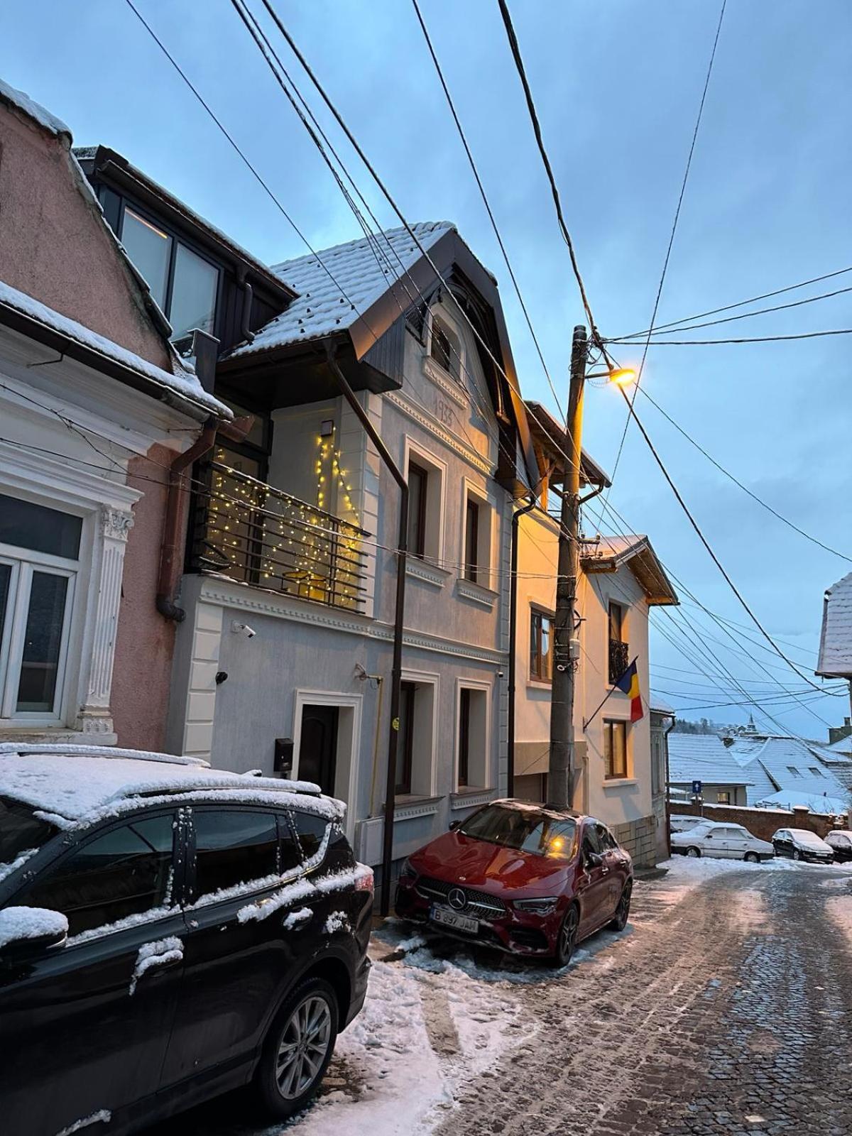 Casa Chiper - Attic Apartment With View Brasov Luaran gambar
